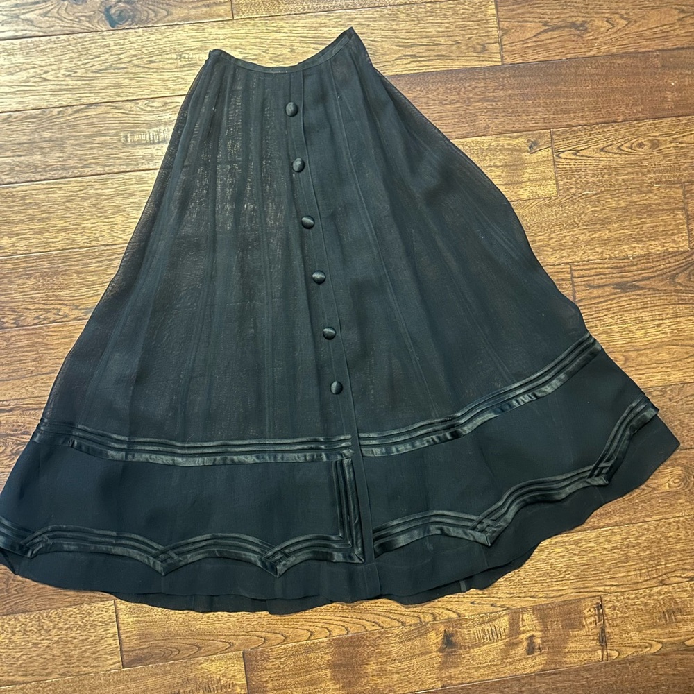 Antique mesh Black faux Button-Down Skirt